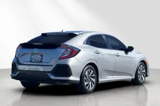 Honda Civic 2018 LX 4dr Hatchback CVT