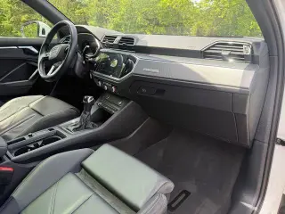 Audi Q3 2022 AWD quattro S line Premium Plus 45 TFSI 4dr SUV