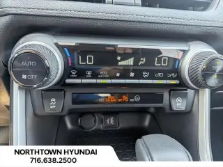 Toyota RAV4 2025 AWD XLE 4dr SUV