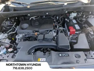 Toyota RAV4 2025 AWD XLE 4dr SUV