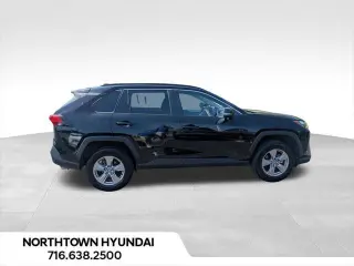 Toyota RAV4 2025 AWD XLE 4dr SUV