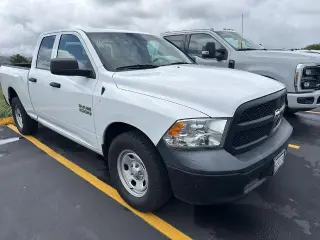 Ram 1500 2017 4x2 Express 4dr Quad Cab 6.3 ft. SB Pickup