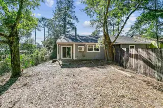 Propiedad en alquiler con 1 dormitorio y 1 baño en Pensacola