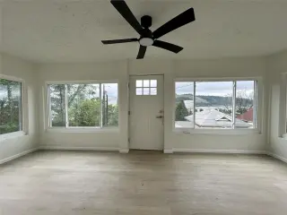 Propiedad en alquiler con 4 habitaciones y 1 baño en Follansbee