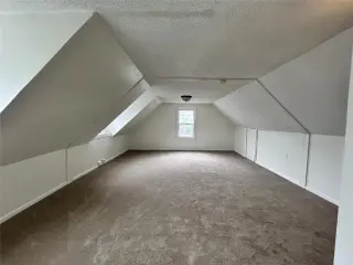 Propiedad en alquiler con 4 habitaciones y 1 baño en Follansbee