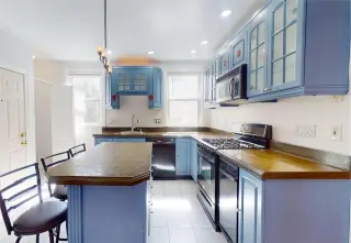 Propiedad en alquiler con 4 habitaciones y 2 baños en Jamaica Plain