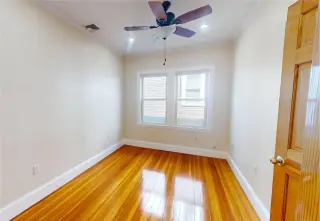 Propiedad en alquiler con 4 habitaciones y 2 baños en Jamaica Plain