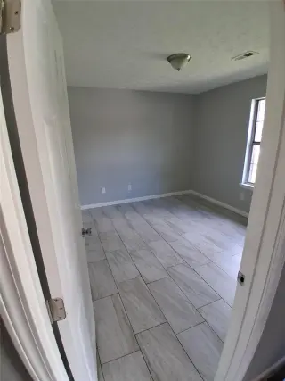 Propiedad en alquiler con 3 habitaciones y 2 baños en Riverdale