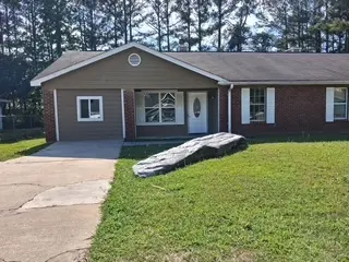 Propiedad en alquiler con 3 habitaciones y 2 baños en Riverdale