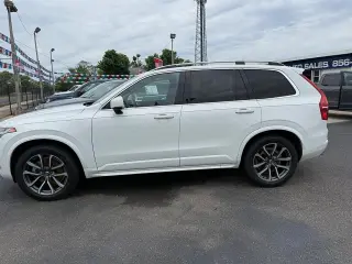 2019 Volvo XC90 T6 Momentum AWD