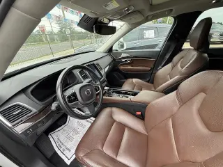 2019 Volvo XC90 T6 Momentum AWD