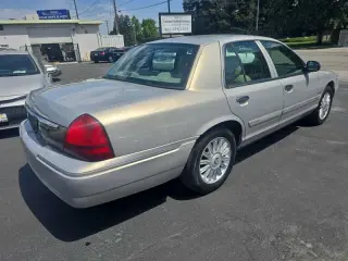 2010 Mercury Grand Marquis