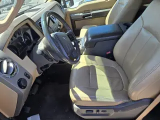 Ford F-250 Super Duty 2012 4x4 Lariat 4dr Crew Cab 6.8 ft. SB Pickup