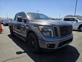Nissan Titan 2019 4x2 SV 4dr Crew Cab