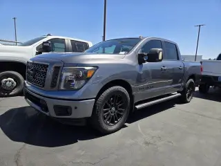 Nissan Titan 2019 4x2 SV 4dr Crew Cab