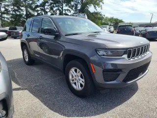 Jeep Grand Cherokee 2024 4x2 Laredo 4dr SUV