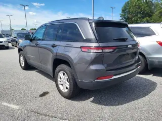 Jeep Grand Cherokee 2024 4x2 Laredo 4dr SUV