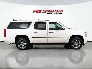 Chevrolet Suburban 2013 4x4 LTZ 4dr SUV