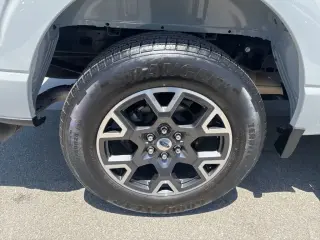 Ford F-150 2024 4x2 STX 4dr SuperCrew 5.5 ft. SB