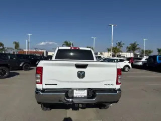Ram 2500 2023 4x4 Big Horn 4dr Crew Cab 6.3 ft. SB Pickup