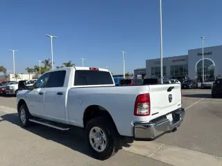 Ram 2500 2023 4x4 Big Horn 4dr Crew Cab 6.3 ft. SB Pickup