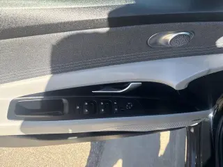 Hyundai ELANTRA 2022 Limited 4dr Sedan