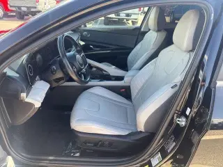 Hyundai ELANTRA 2022 Limited 4dr Sedan