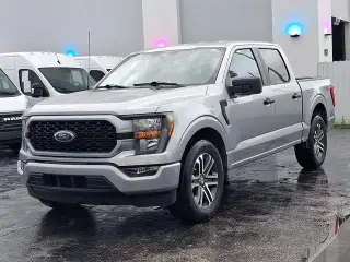 Ford F-150 2023 4x2 XL 4dr SuperCrew 5.5 ft. SB
