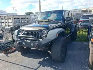 Jeep Wrangler Unlimited 2015 4x4 Sport 4dr SUV