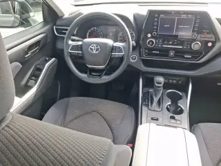 Toyota Highlander 2021 L 4dr SUV