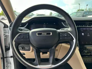 Jeep Grand Cherokee L 2022 4x2 Limited 4dr SUV