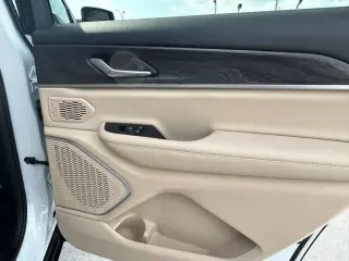 Jeep Grand Cherokee L 2022 4x2 Limited 4dr SUV