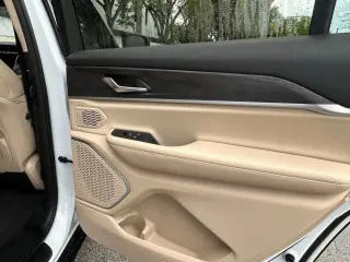 Jeep Grand Cherokee L 2022 4x2 Limited 4dr SUV