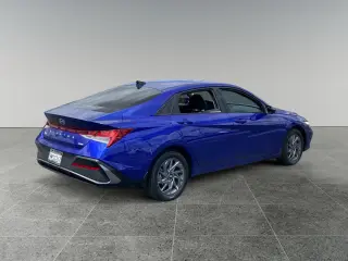 Hyundai ELANTRA Hybrid 2024 Blue 4dr Sedan