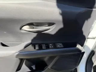Lexus UX 250h 2022 AWD 4dr Crossover