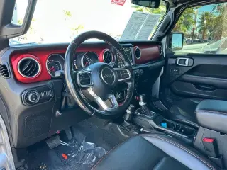 Jeep Gladiator 2020 4x4 Launch Edition 4dr Crew Cab 5.0 ft. SB