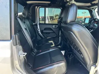 Jeep Gladiator 2020 4x4 Launch Edition 4dr Crew Cab 5.0 ft. SB