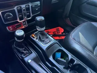 Jeep Gladiator 2020 4x4 Launch Edition 4dr Crew Cab 5.0 ft. SB