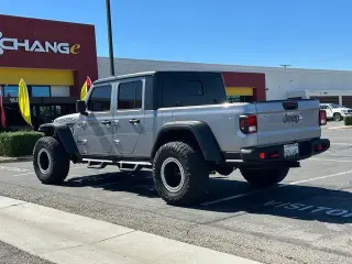 Jeep Gladiator 2020 4x4 Launch Edition 4dr Crew Cab 5.0 ft. SB