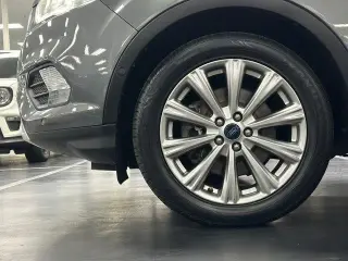 Ford Escape 2018 AWD Titanium 4dr SUV