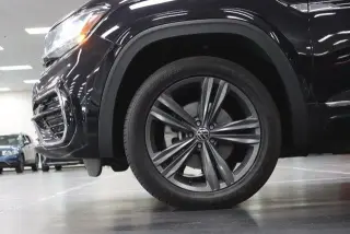 Volkswagen Atlas 2021 V6 SE R-Line 4dr SUV w/Technology (midyear release)