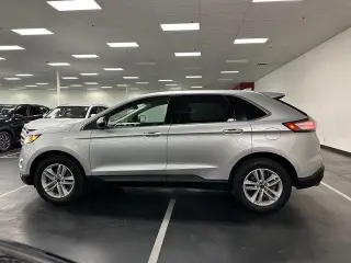 Ford Edge 2017 SEL 4dr Crossover