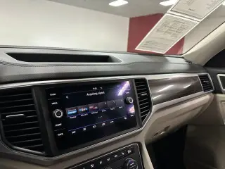 Volkswagen Atlas 2018 V6 SE 4dr SUV w/Technology