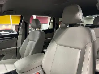 Volkswagen Atlas 2018 V6 SE 4dr SUV w/Technology