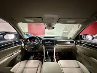 Volkswagen Atlas 2018 V6 SE 4dr SUV w/Technology