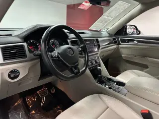 Volkswagen Atlas 2018 V6 SE 4dr SUV w/Technology