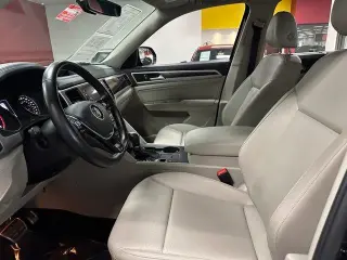 Volkswagen Atlas 2018 V6 SE 4dr SUV w/Technology