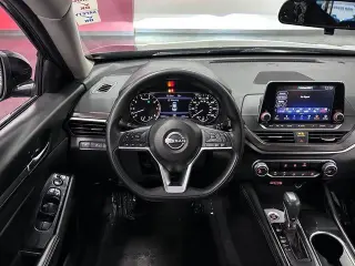 Nissan Altima 2023 2.5 SV 4dr Sedan