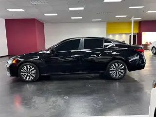 Nissan Altima 2023 2.5 SV 4dr Sedan