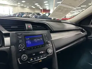 Honda Civic 2018 LX 4dr Sedan w/Honda Sensing